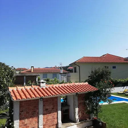 Casa Sao Jose * Каминья